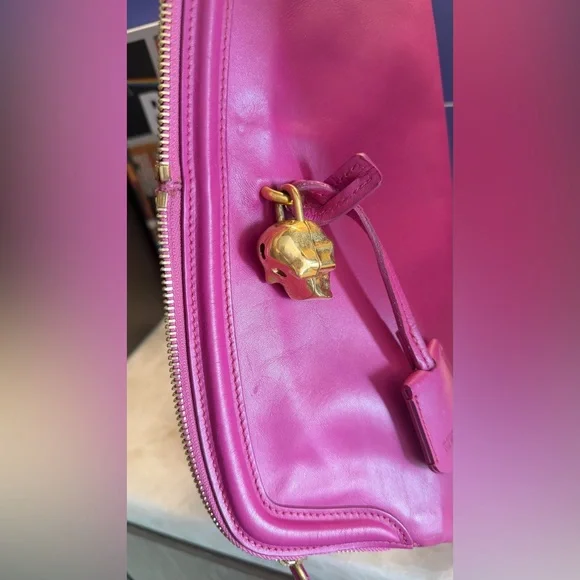 Alexander McQueen Skull Padlock Fold Over Clutch Fucshia